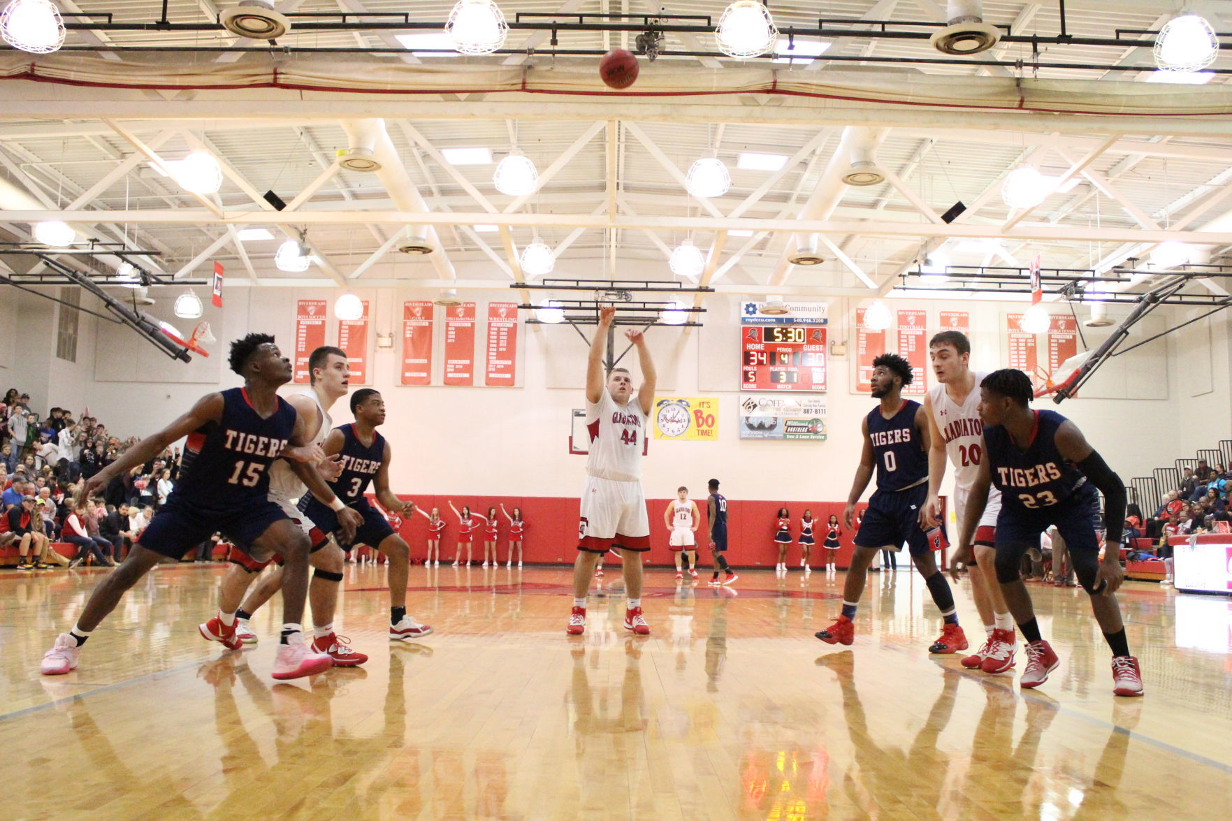 Riverheads boys basketball Region 1B championship win